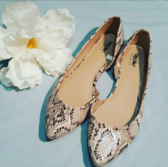 Mossimo Supply Co. Shoes - Snakeskin Mossimo Flats